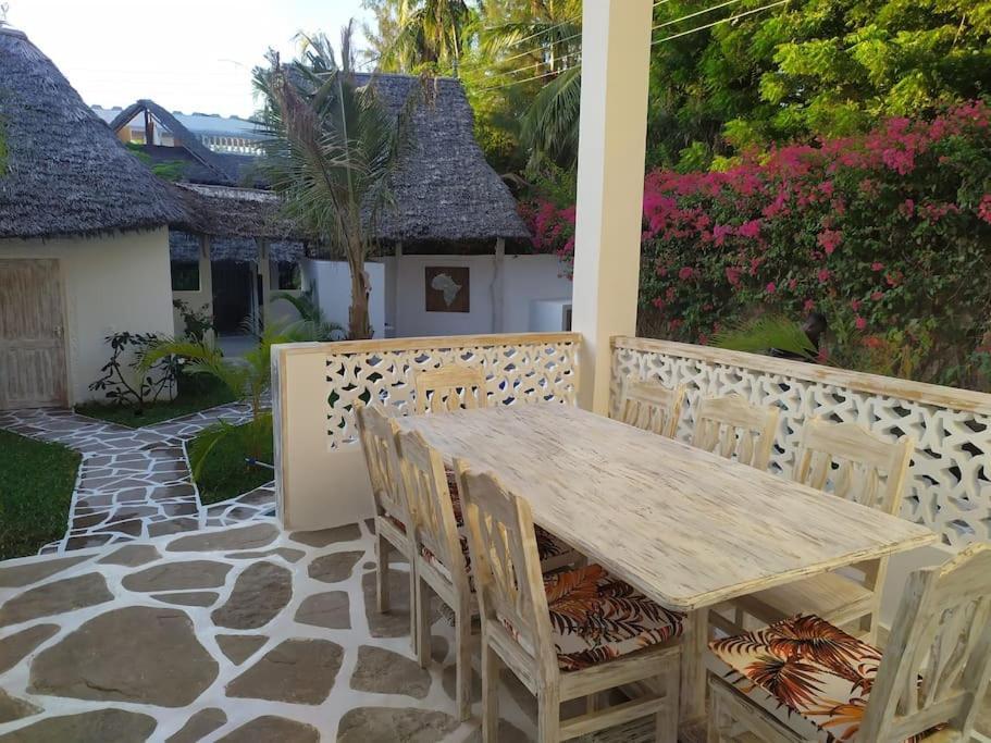 Garoda House Turtle Bay Jacuzzi ☆☆☆☆☆ Kilifi Watamu Exterior photo